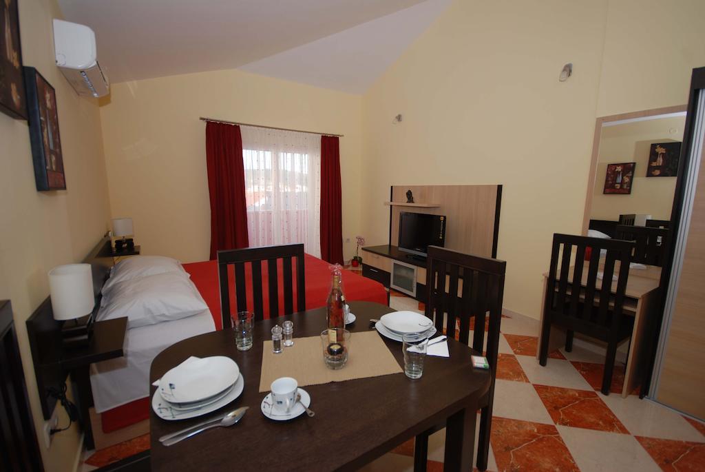 Apartments Stepic Trogir Chambre photo